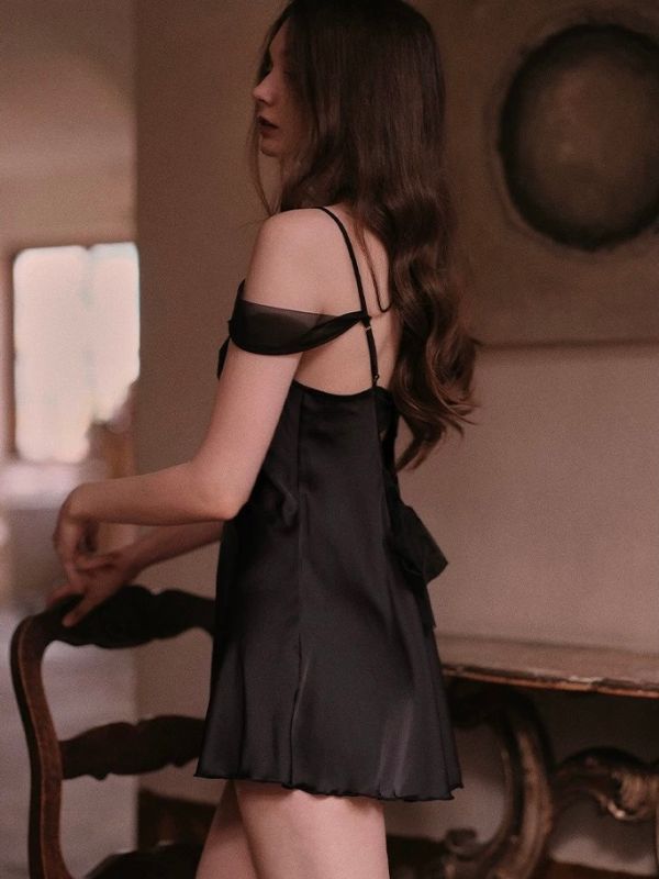 off-the-shoulder camisole in black
